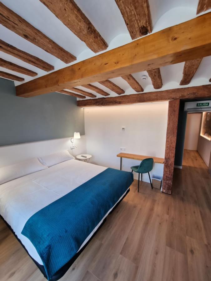 Hostal La Rua Estella Exteriör bild