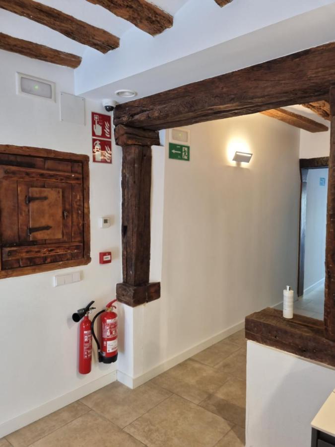 Hostal La Rua Estella Exteriör bild