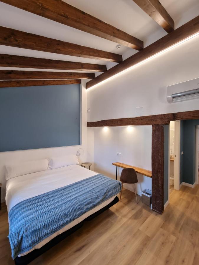 Hostal La Rua Estella Exteriör bild