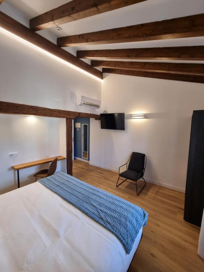 Hostal La Rua Estella Exteriör bild